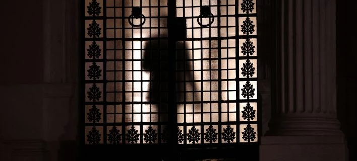 Μαξίμου σε ΝΔ: «Κανείς βουλευτής της συγκυβέρνησης δεν θα συμπράξει στην αποσταθεροποίηση της χώρας»